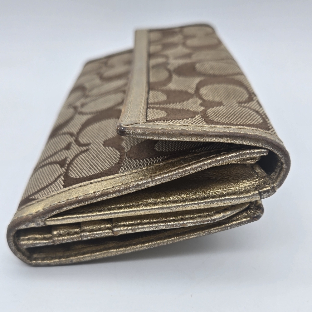 Coach Turnlock Gold Signature C Wallet - Picture 9 of 14